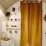 شقة Dimora San Nicola *